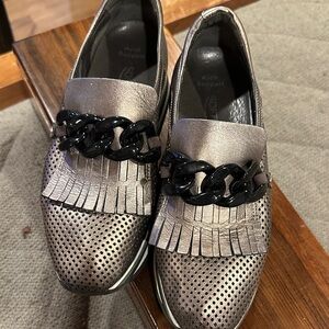 Elegant Women's Metallic Loafers with Black Accent